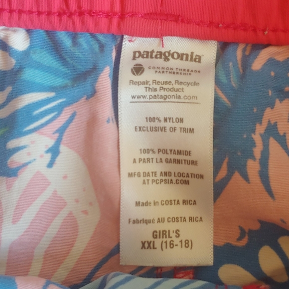Patagonia XS Pink Butterfly Pattern shorts - Picture 3 of 6